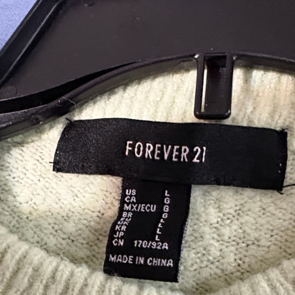 Forever 21 Women Sweater with Green and Cream Stripes large some piling and wear - Picture 3 of 9